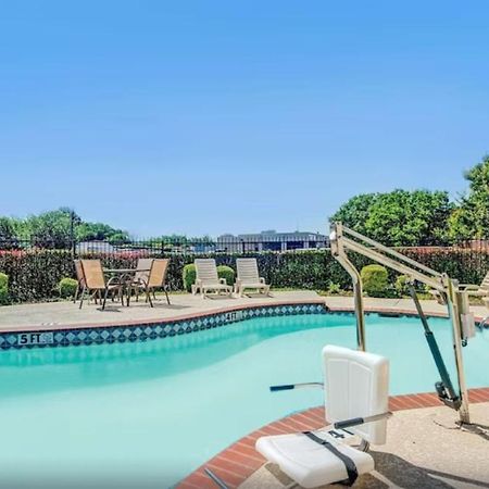 Super 8 By Wyndham Mckinney/Plano Area Εξωτερικό φωτογραφία