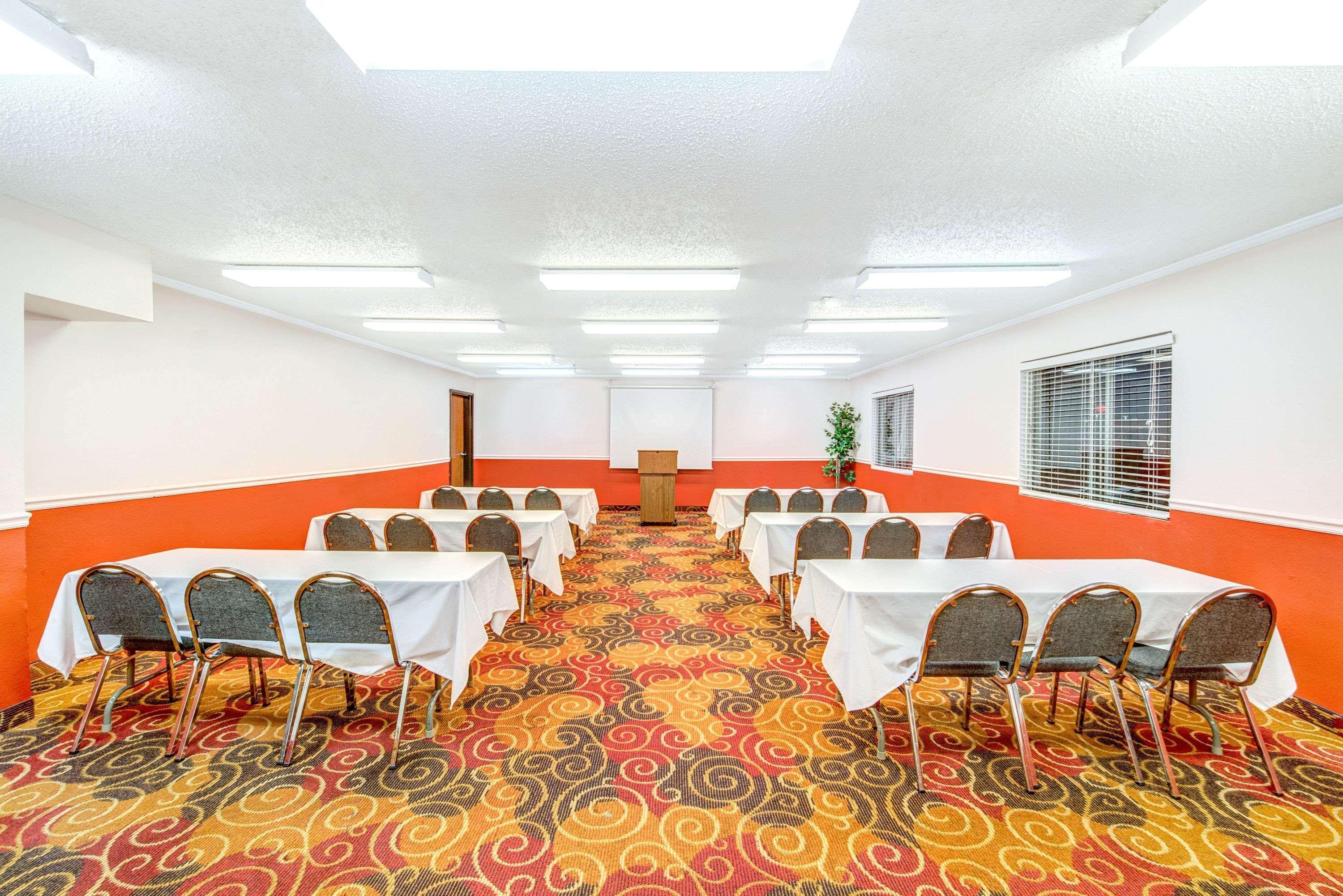 Super 8 By Wyndham Mckinney/Plano Area Εξωτερικό φωτογραφία